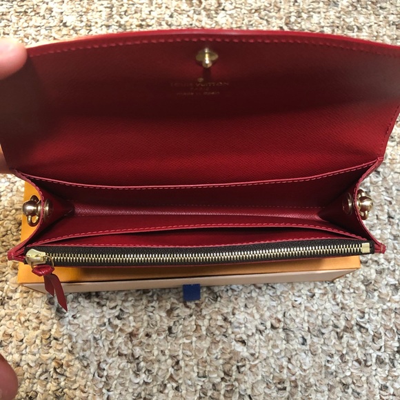 🚫SOLD🚫Louis Vuitton Caissa Wallet - Picture 10 of 13